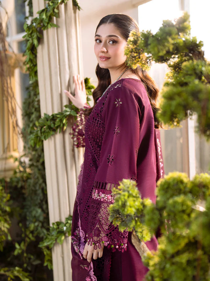 Luxury Gulfraz lawn in shade 106-A, featuring lush, vibrant green grass with a smooth, even texture suitable for upscale landscaping.