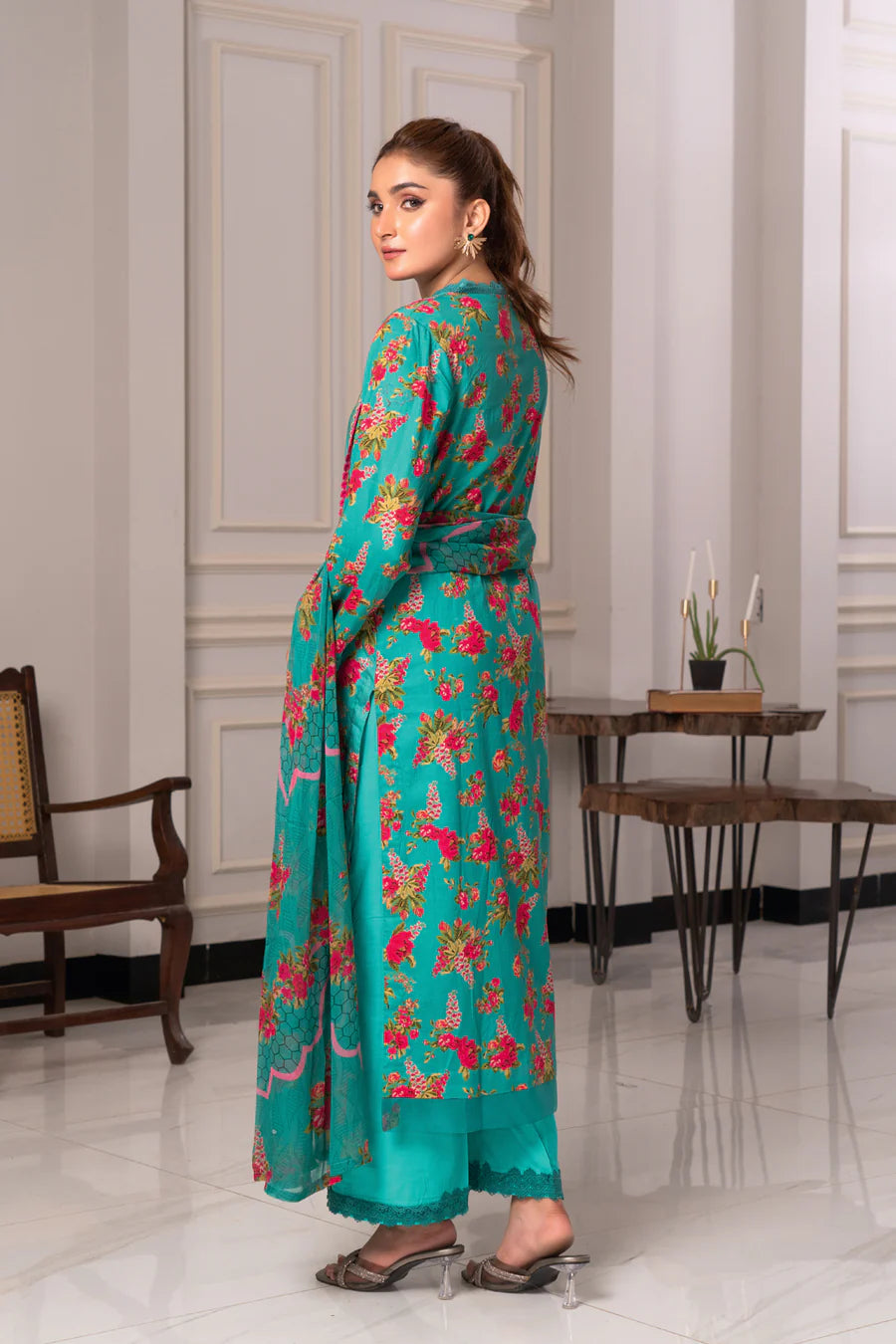 Gulfraz JH-976-RI embroidered lawn fabric with intricate floral embroidery and vibrant design details.