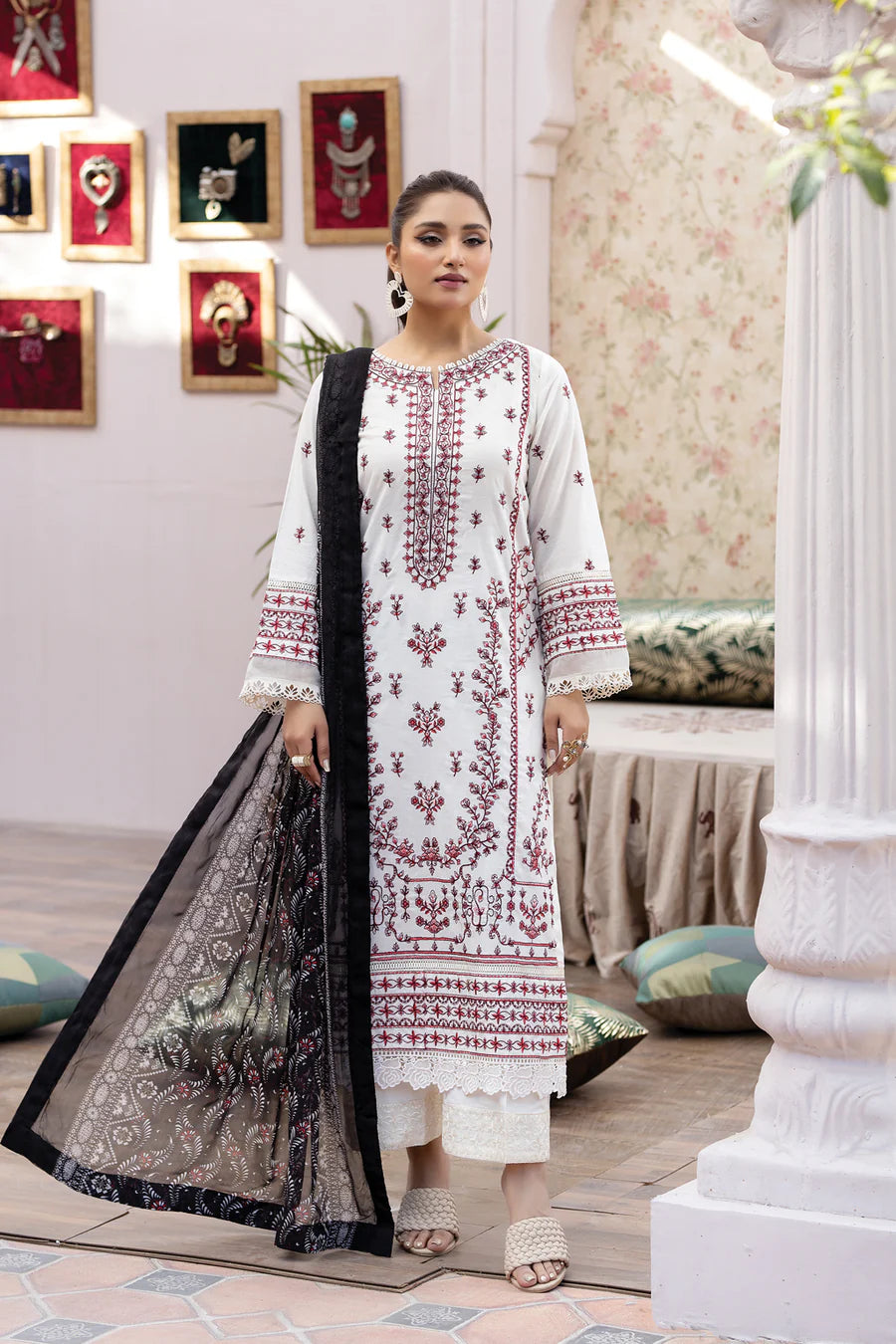 Gulfraz RK-330 embroidered lawn fabric with detailed floral embroidery on light fabric background.