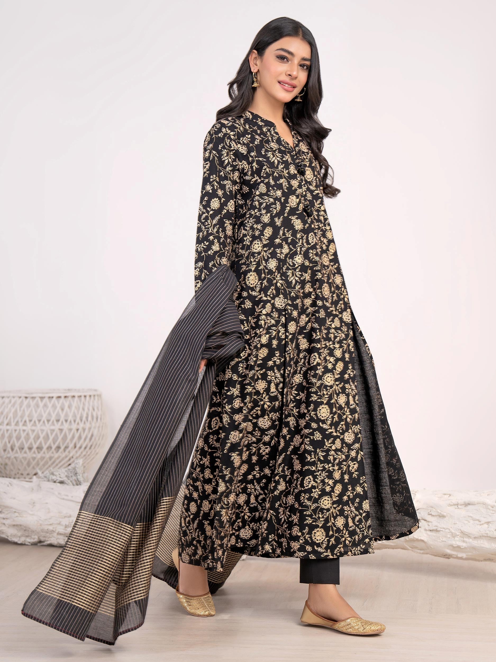 Khaddar 3PC -Printed(Unstitched)